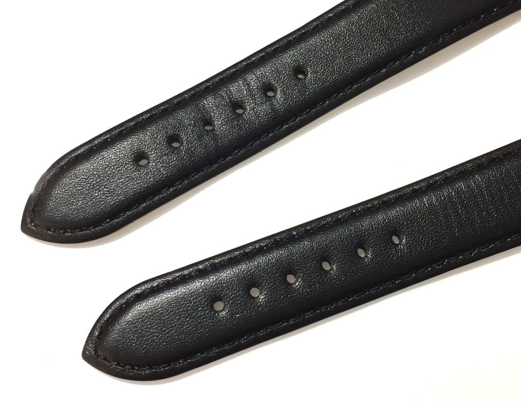 ヴィンテージウォッチはこのバウハウス哲学のエレガンスとシンプリシティを兼ね備えたシリーズ