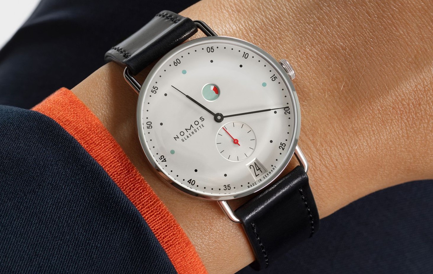 【NOMOS MT1D4W2】ノモス メトロ デイト パワーリザーブ 1101|洗練されたドイツ製手巻き腕時計 【NOMOS MT1D4W2】ノモス メトロ デイト パワーリザーブ 1101|洗練されたドイツ製手巻き腕時計